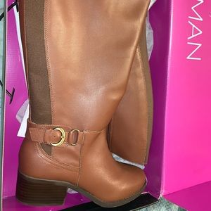 Wide Calves Brown Boots